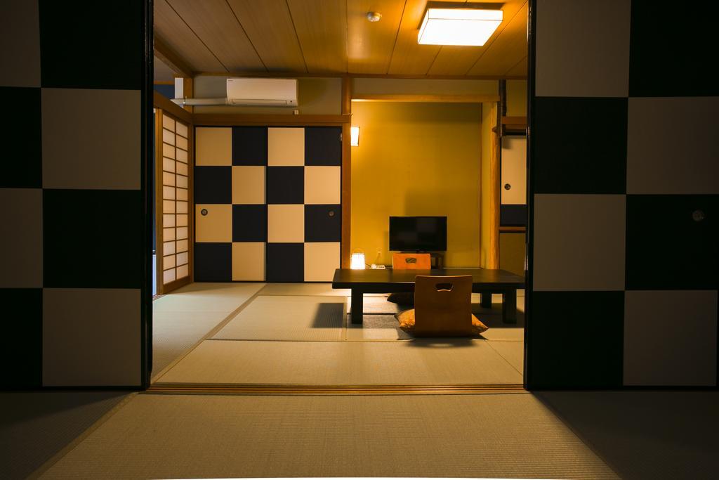 Yugawara-Onsen Komachikan Exterior foto